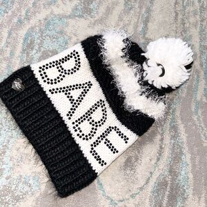 NWOT Black and White Knit Hat